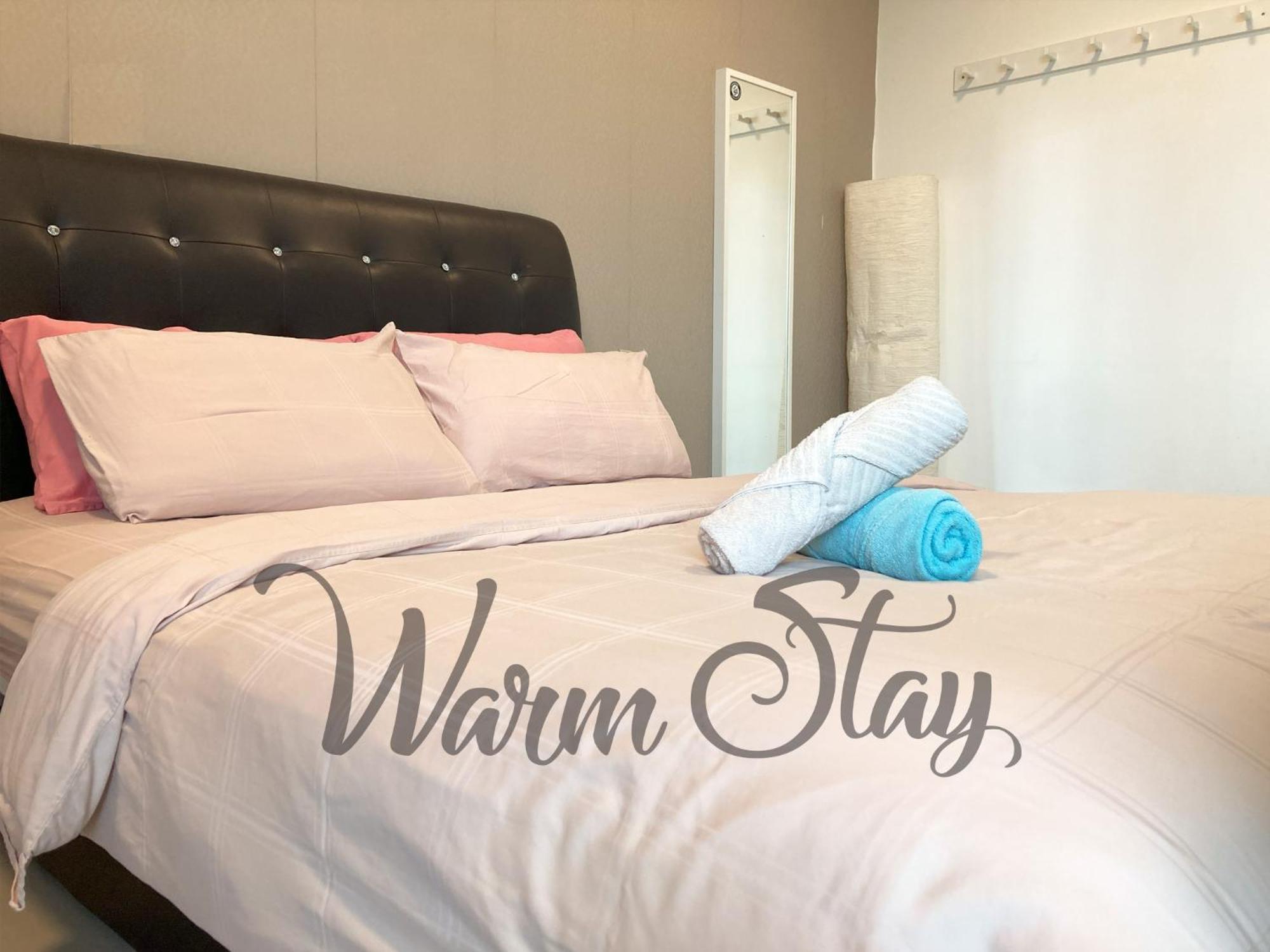 Warm Stay At Trefoil Setia Alam Dış mekan fotoğraf